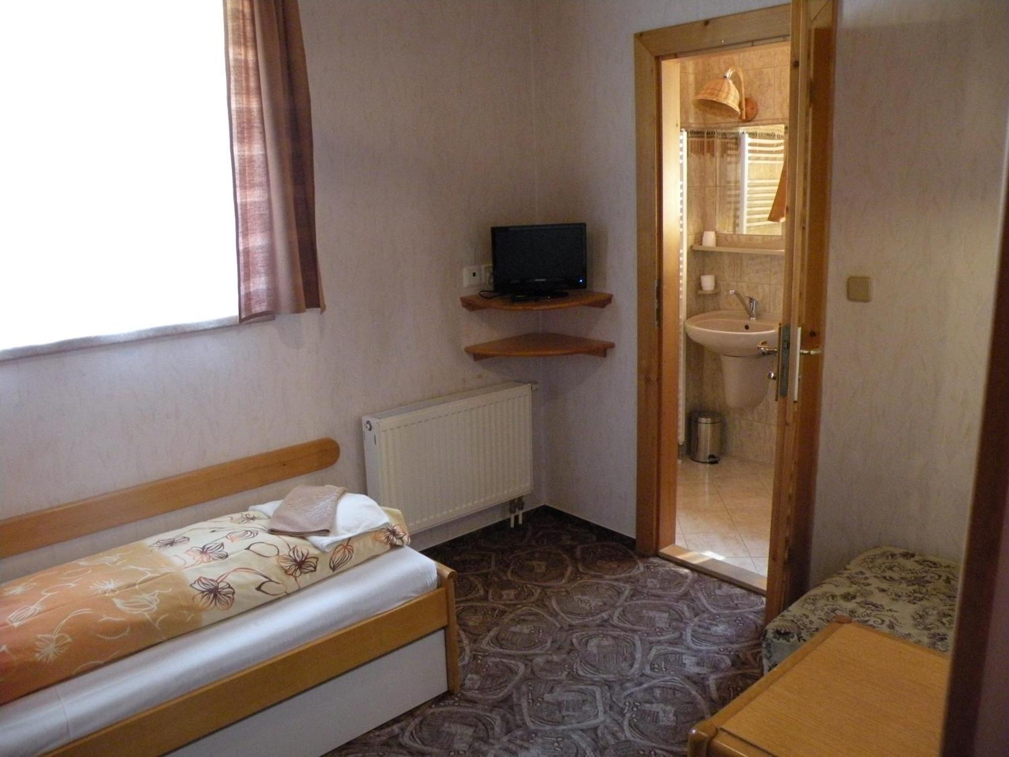 Hotel Lesni Dum Jańskie Łaźnie Pokój zdjęcie